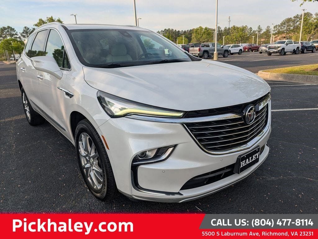 2023 Buick Enclave Essence