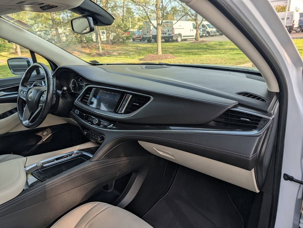 2023 Buick Enclave Essence