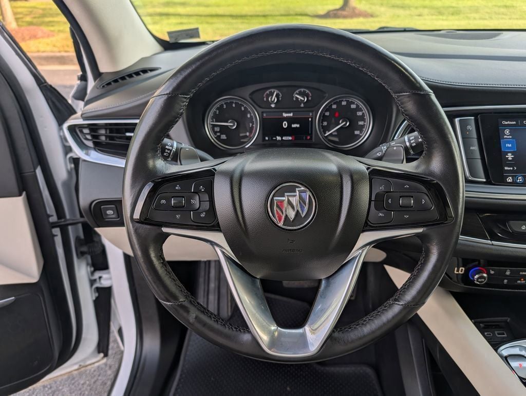 2023 Buick Enclave Essence
