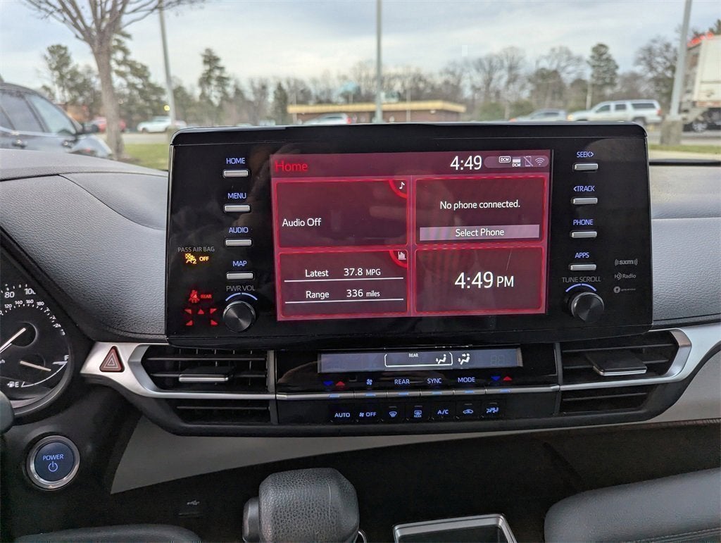 2024 Toyota Sienna LE