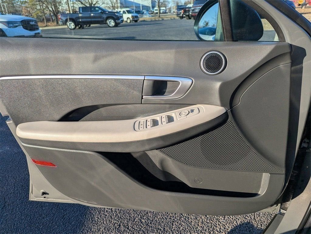 2023 Hyundai Sonata SE