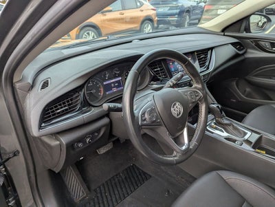 2019 Buick Regal Sportback Essence