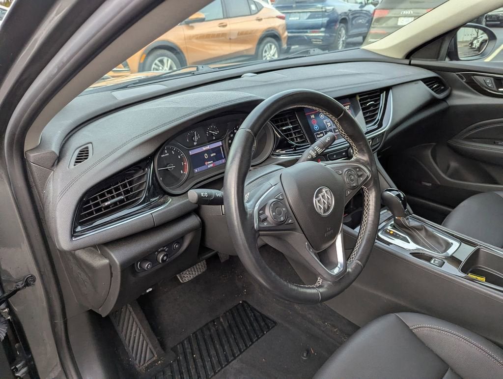 2019 Buick Regal Sportback Essence