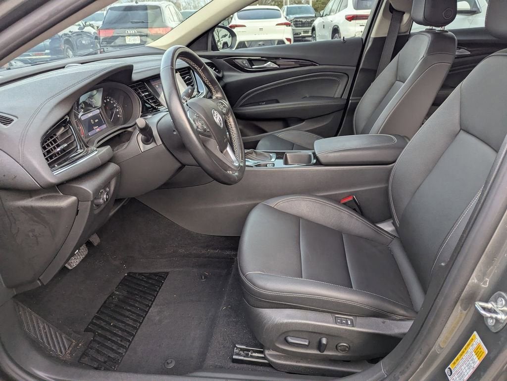 2019 Buick Regal Sportback Essence