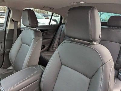 2019 Buick Regal Sportback Essence