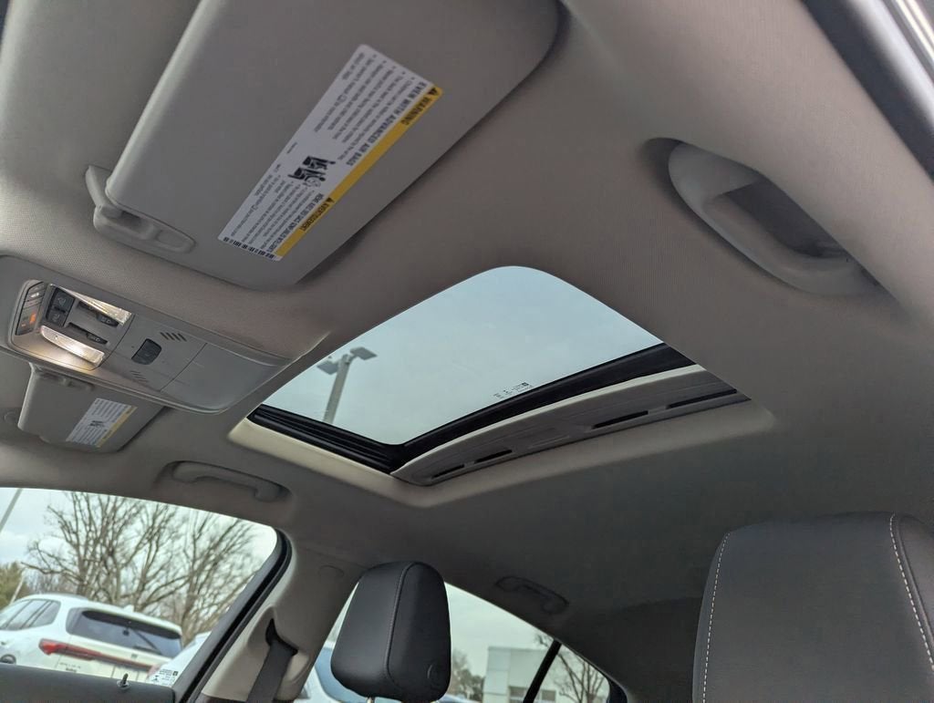 2019 Buick Regal Sportback Essence