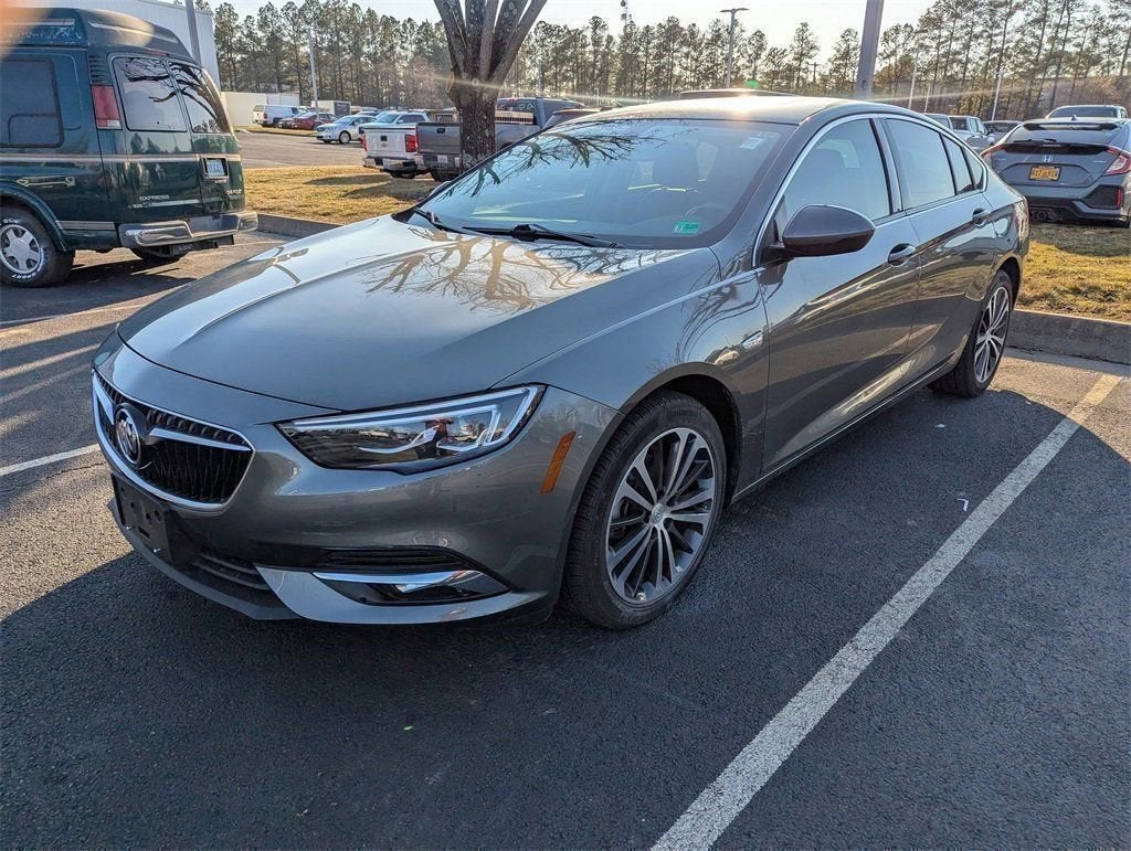 2019 Buick Regal Sportback Essence