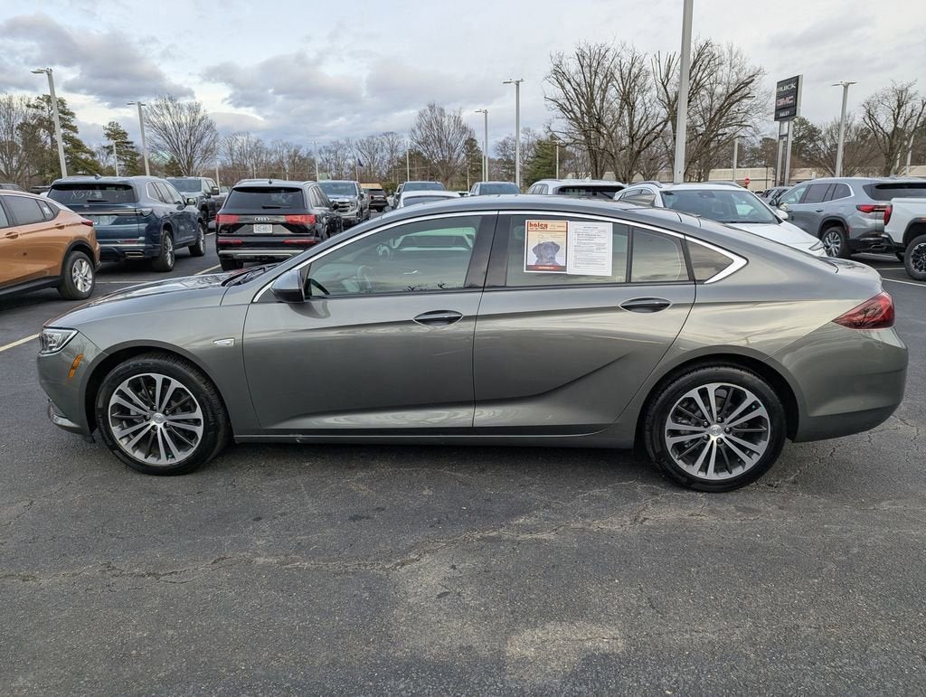 2019 Buick Regal Sportback Essence