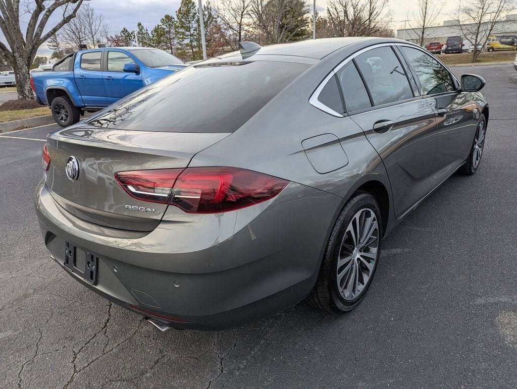 2019 Buick Regal Sportback Essence