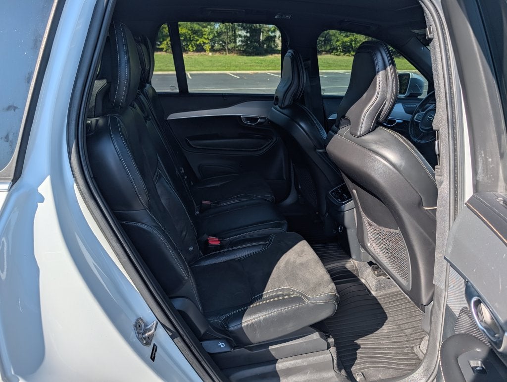 2019 Volvo XC90 T6 R-Design