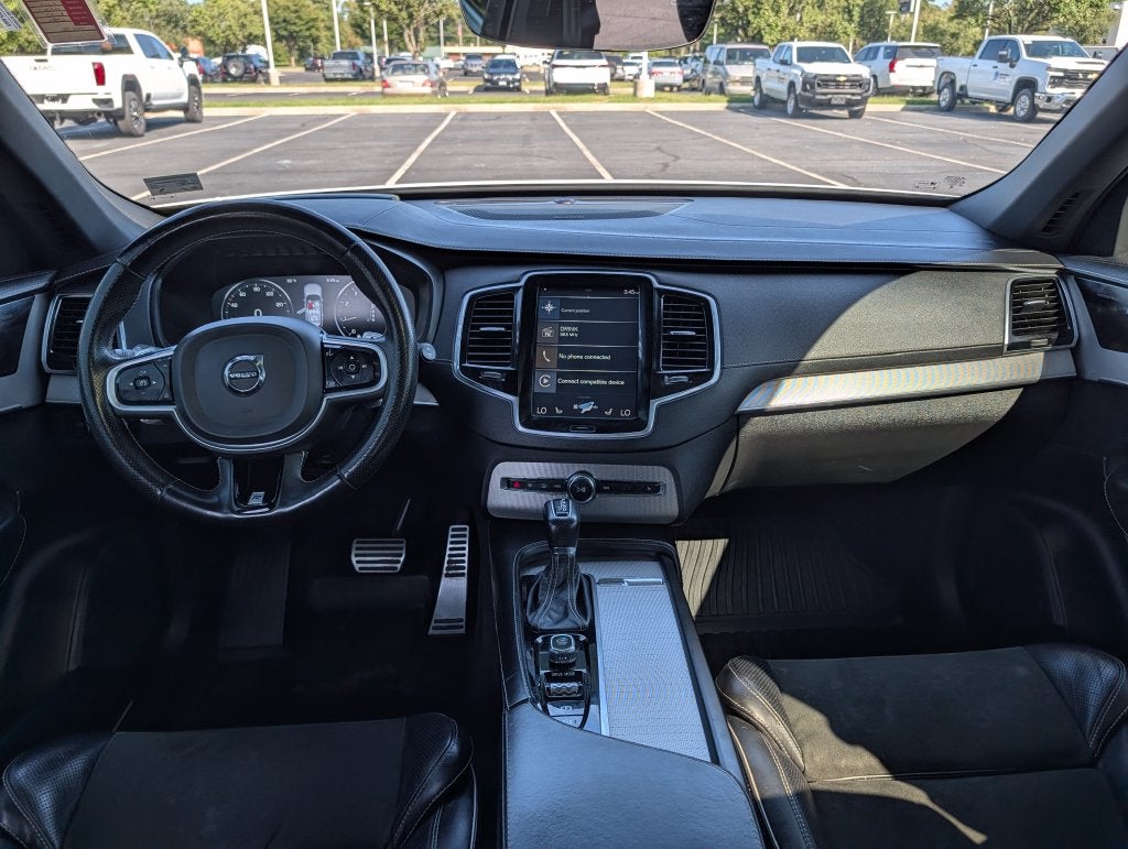 2019 Volvo XC90 T6 R-Design
