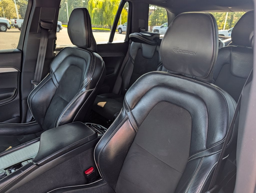 2019 Volvo XC90 T6 R-Design