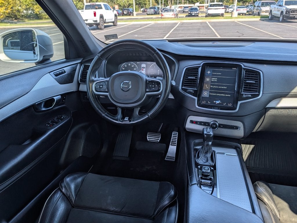 2019 Volvo XC90 T6 R-Design