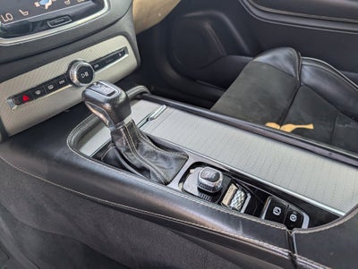 2019 Volvo XC90 T6 R-Design