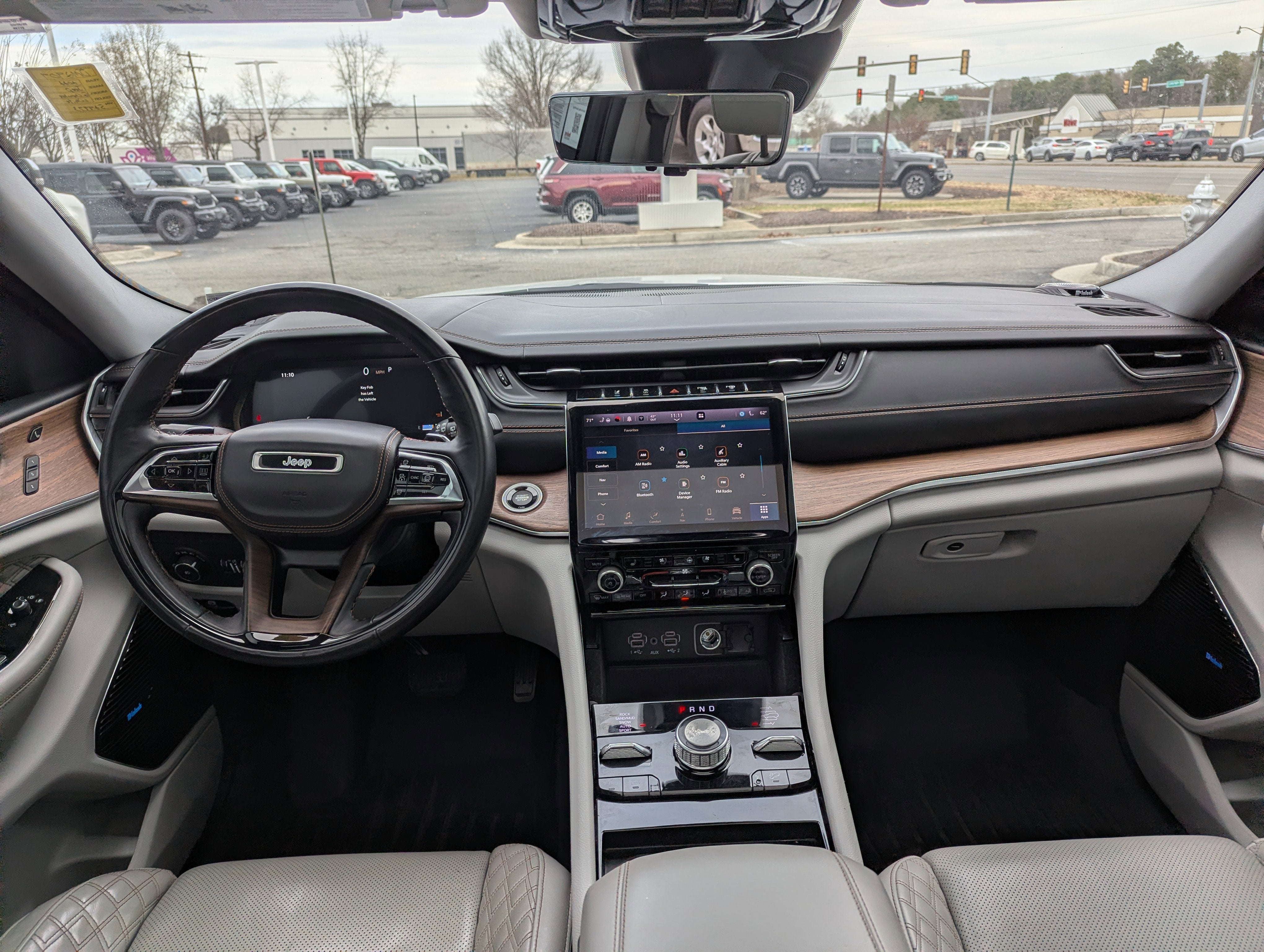 2022 Jeep Grand Cherokee Summit