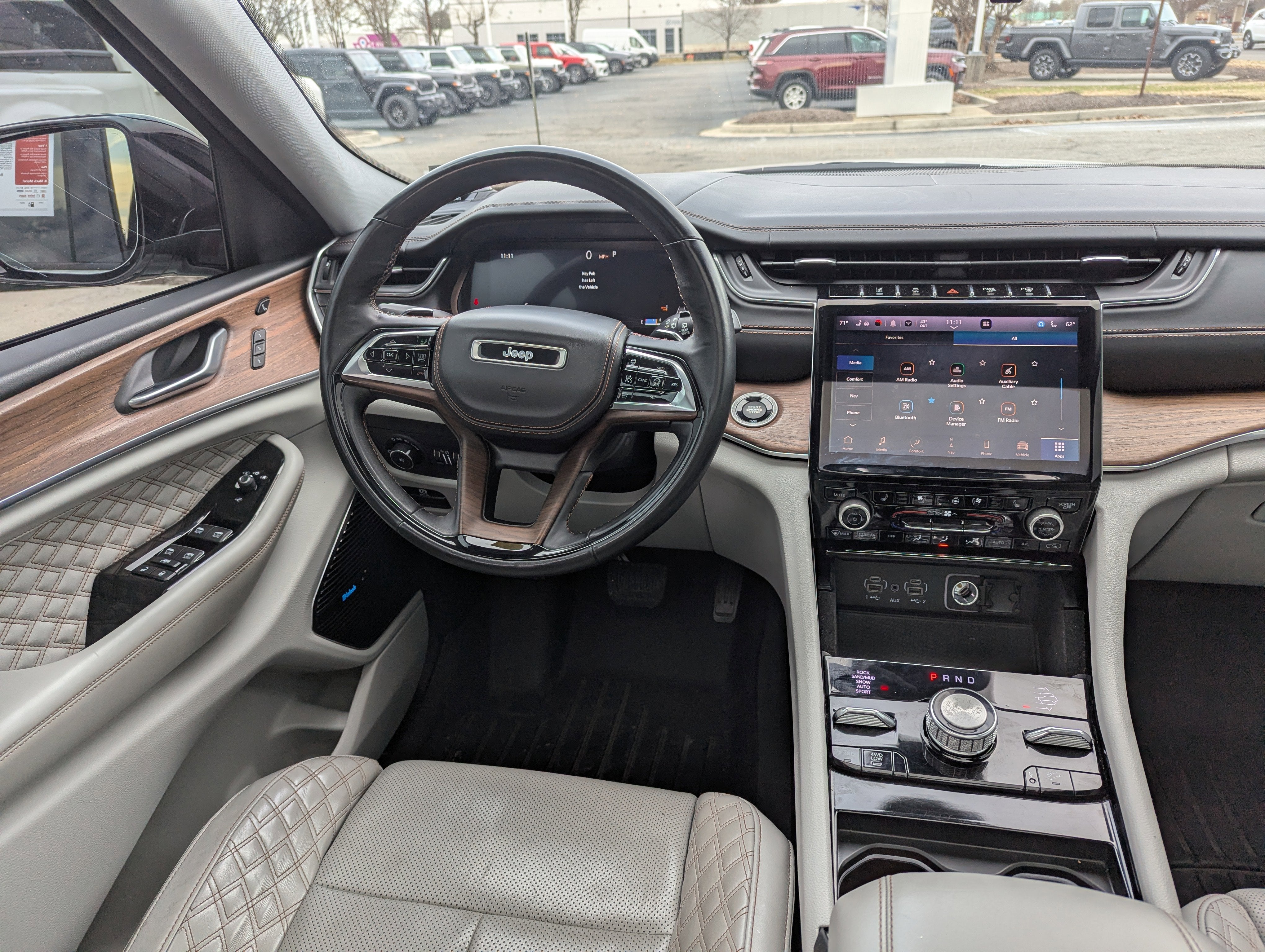 2022 Jeep Grand Cherokee Summit