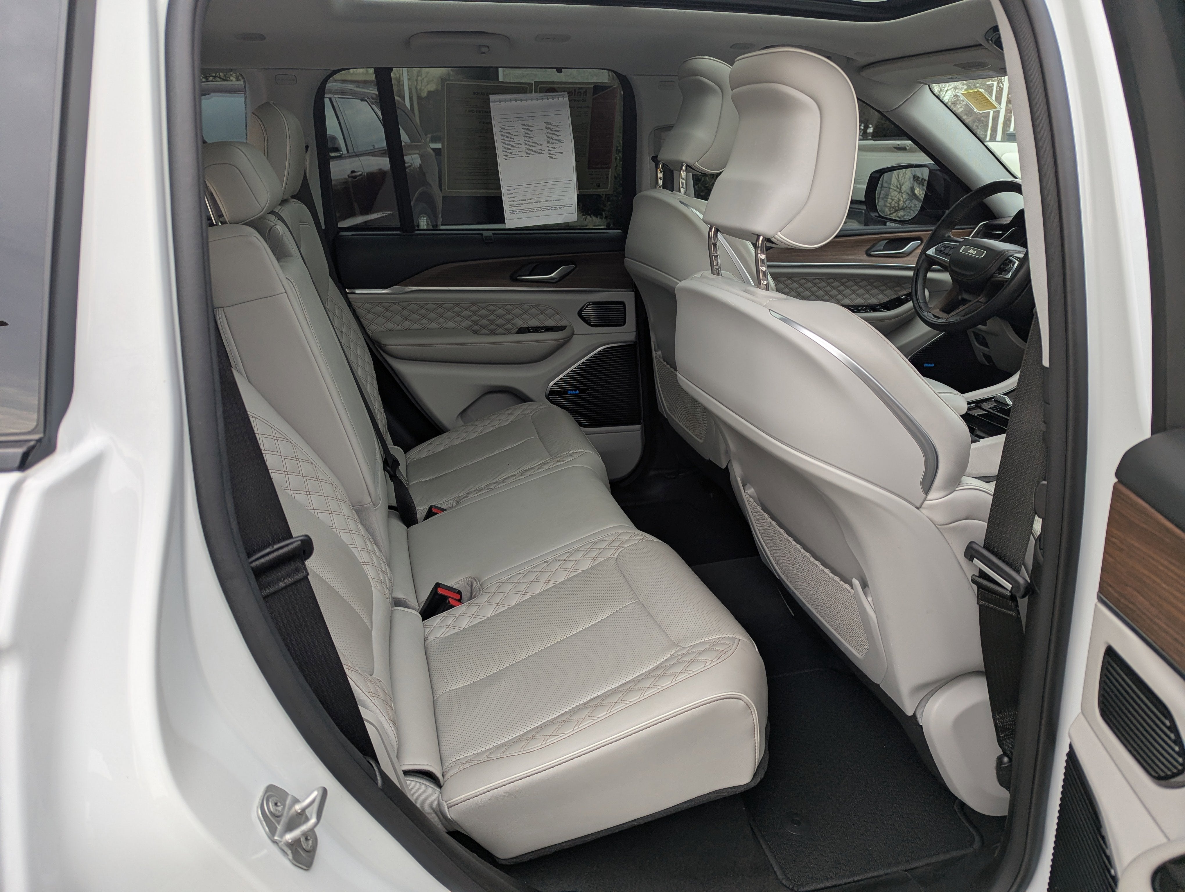 2022 Jeep Grand Cherokee Summit