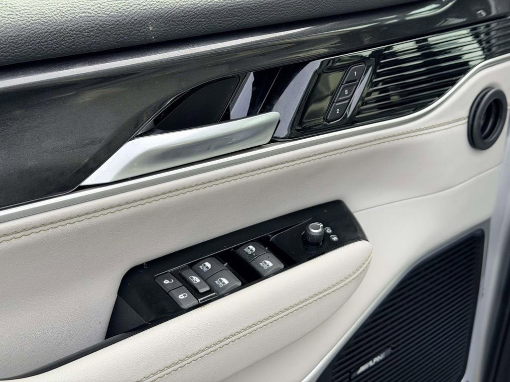 2024 Jeep Wagoneer L Base