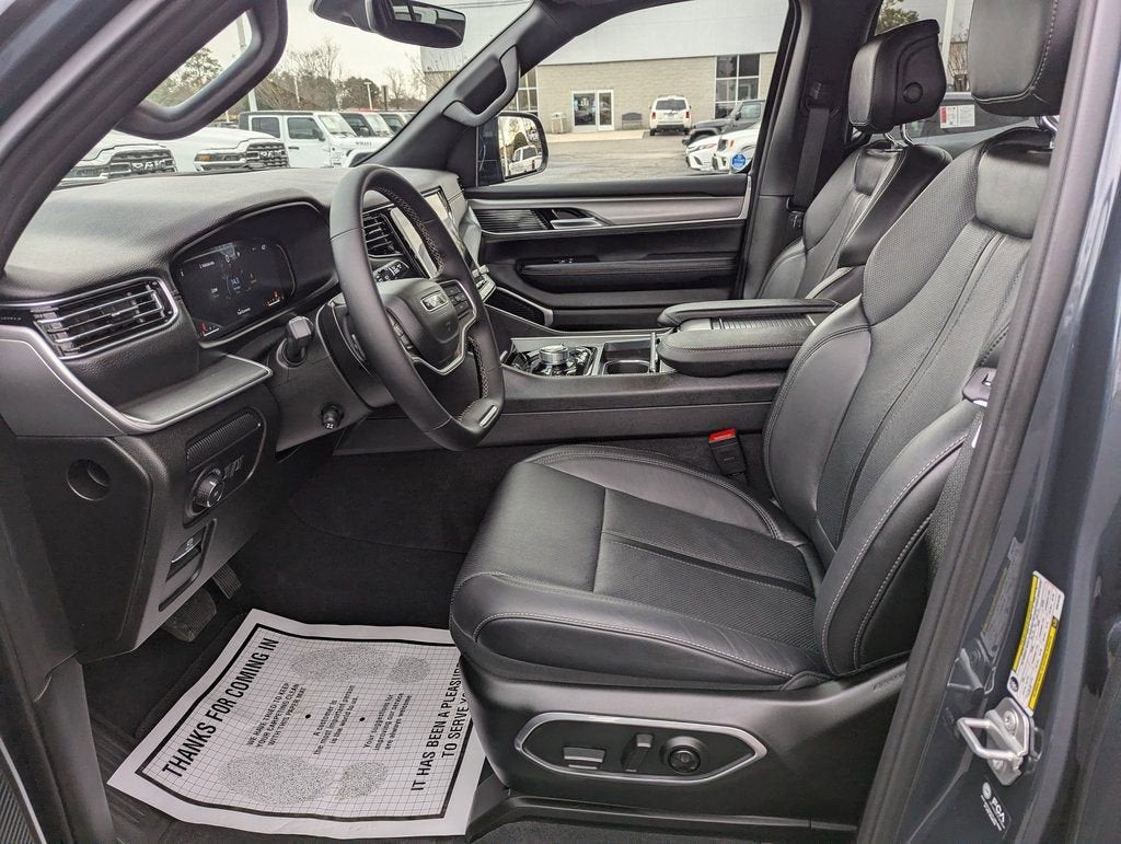 2025 Jeep Wagoneer Series II Overland