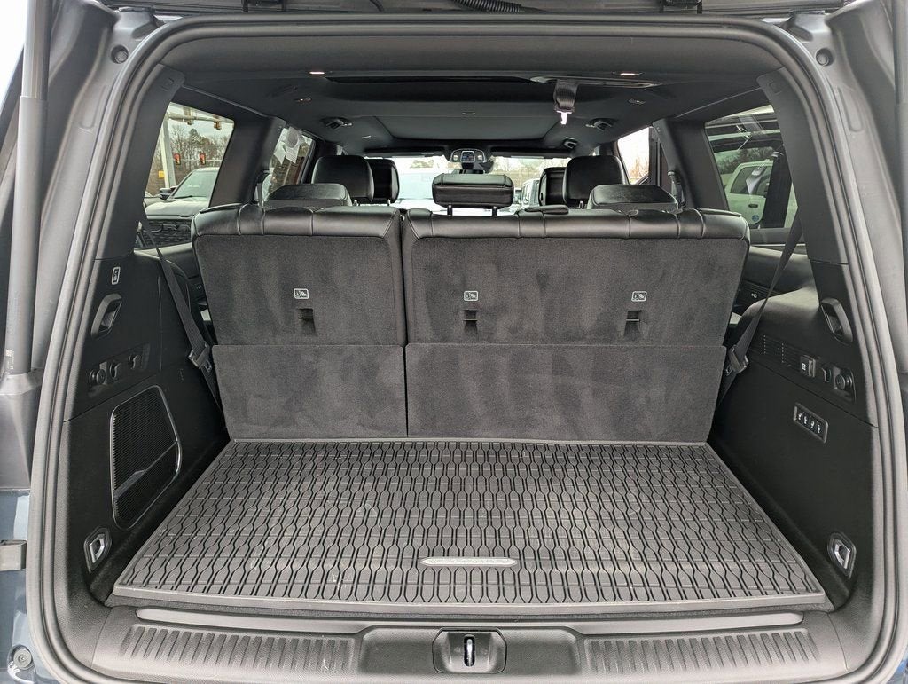 2025 Jeep Wagoneer Series II Overland