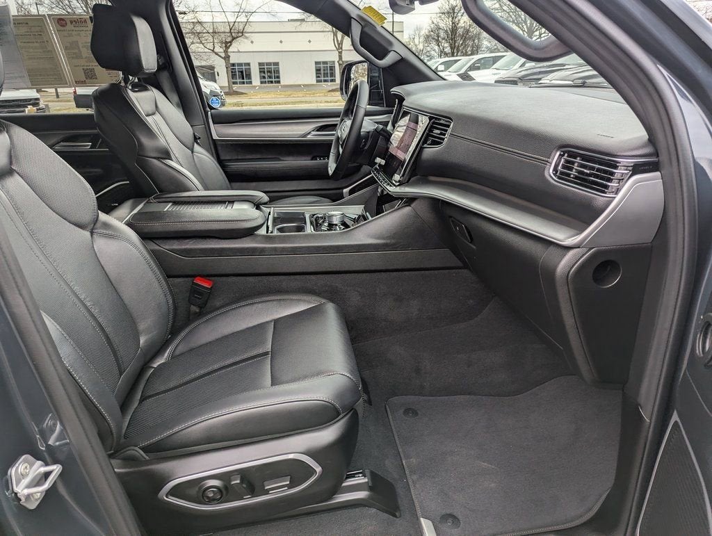 2025 Jeep Wagoneer Series II Overland