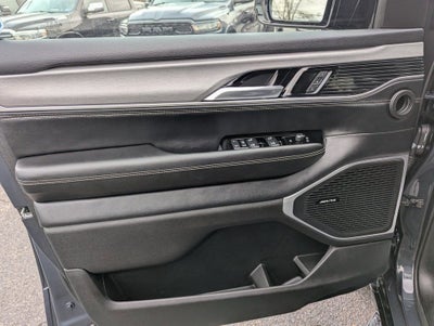 2025 Jeep Wagoneer Series II Overland