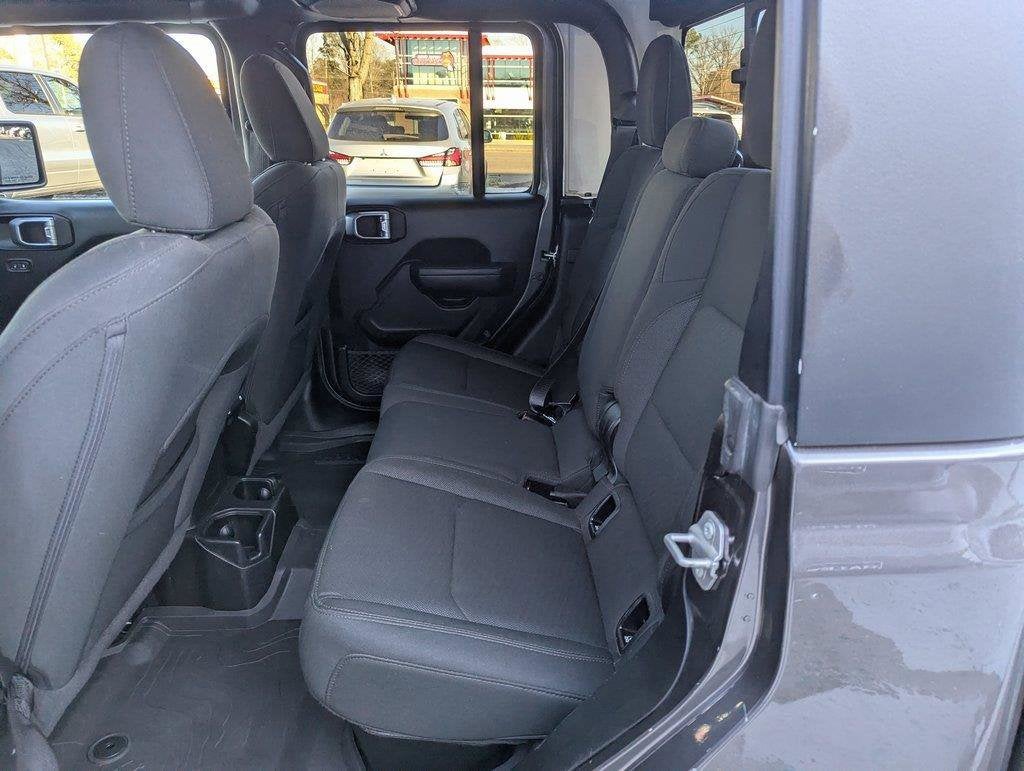 2022 Jeep Gladiator Willys