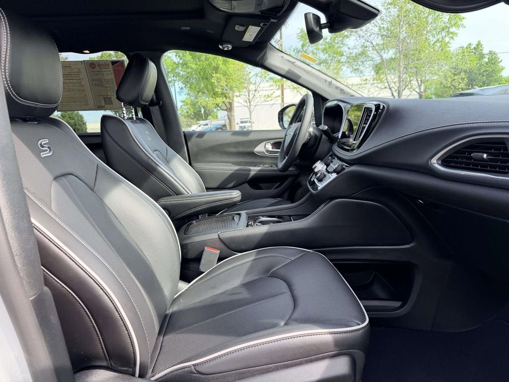 2024 Chrysler Pacifica Limited