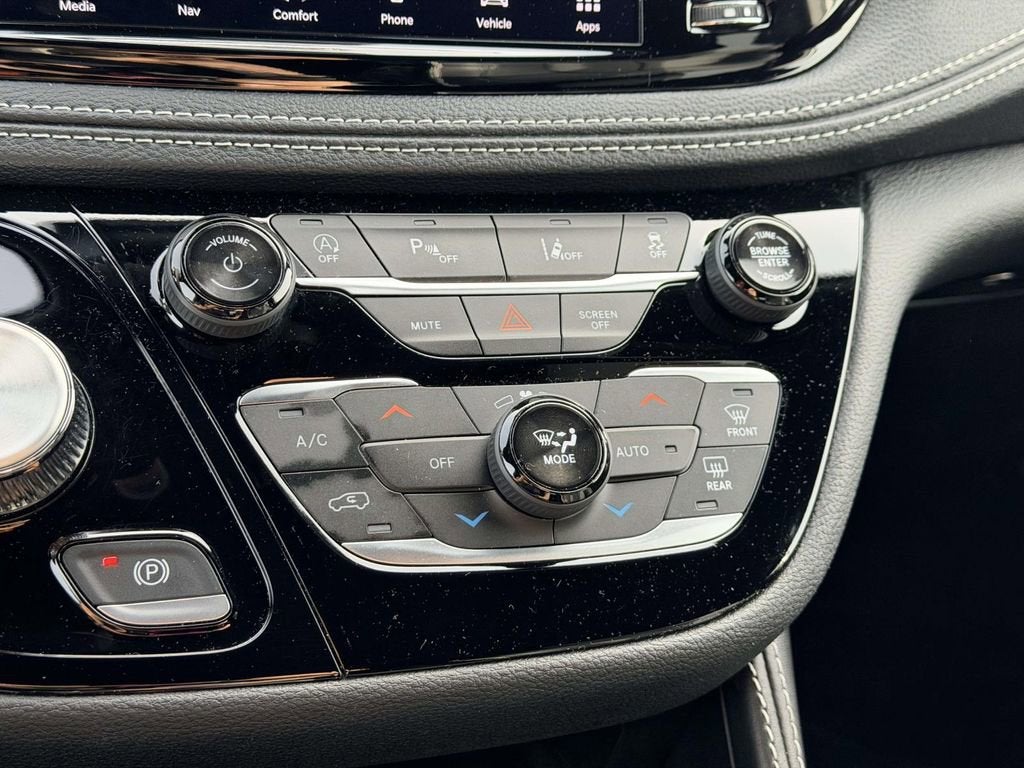 2024 Chrysler Pacifica Limited