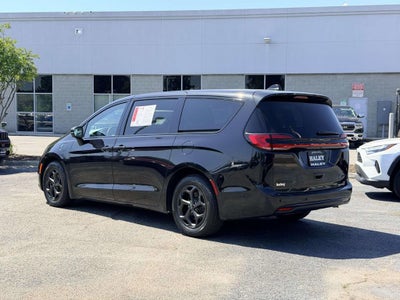 2023 Chrysler Pacifica Hybrid Touring L