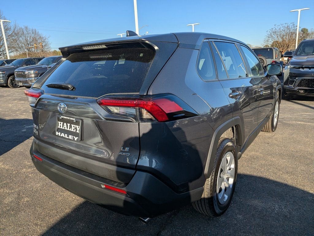 2025 Toyota RAV4 LE