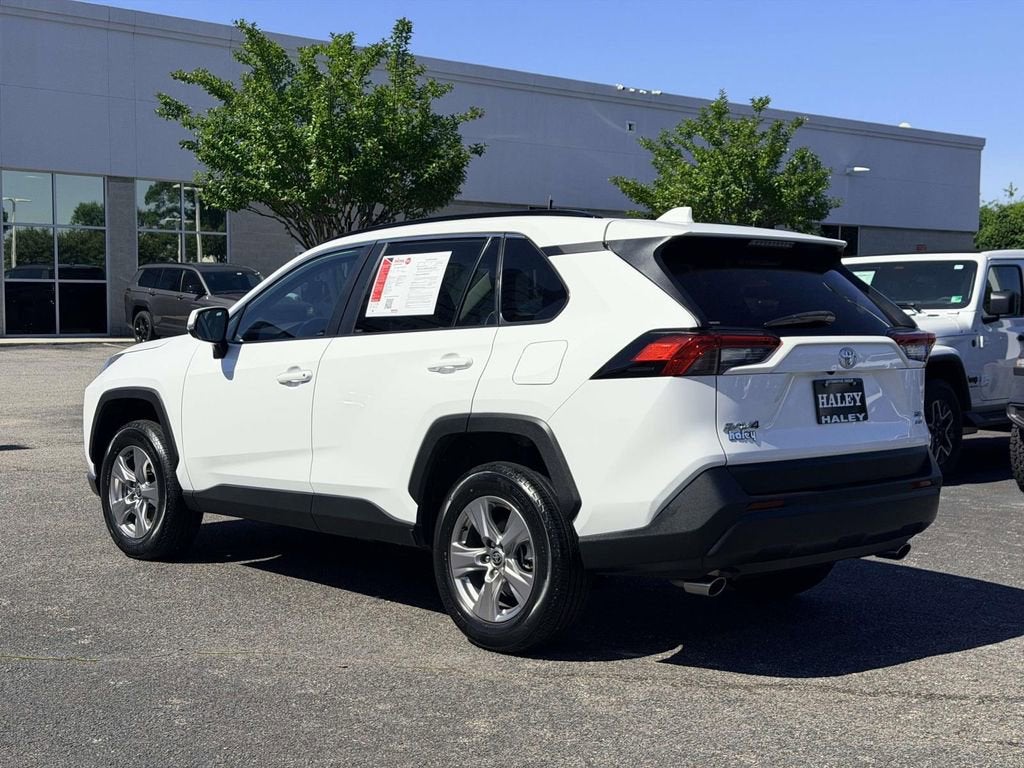 2023 Toyota RAV4 XLE