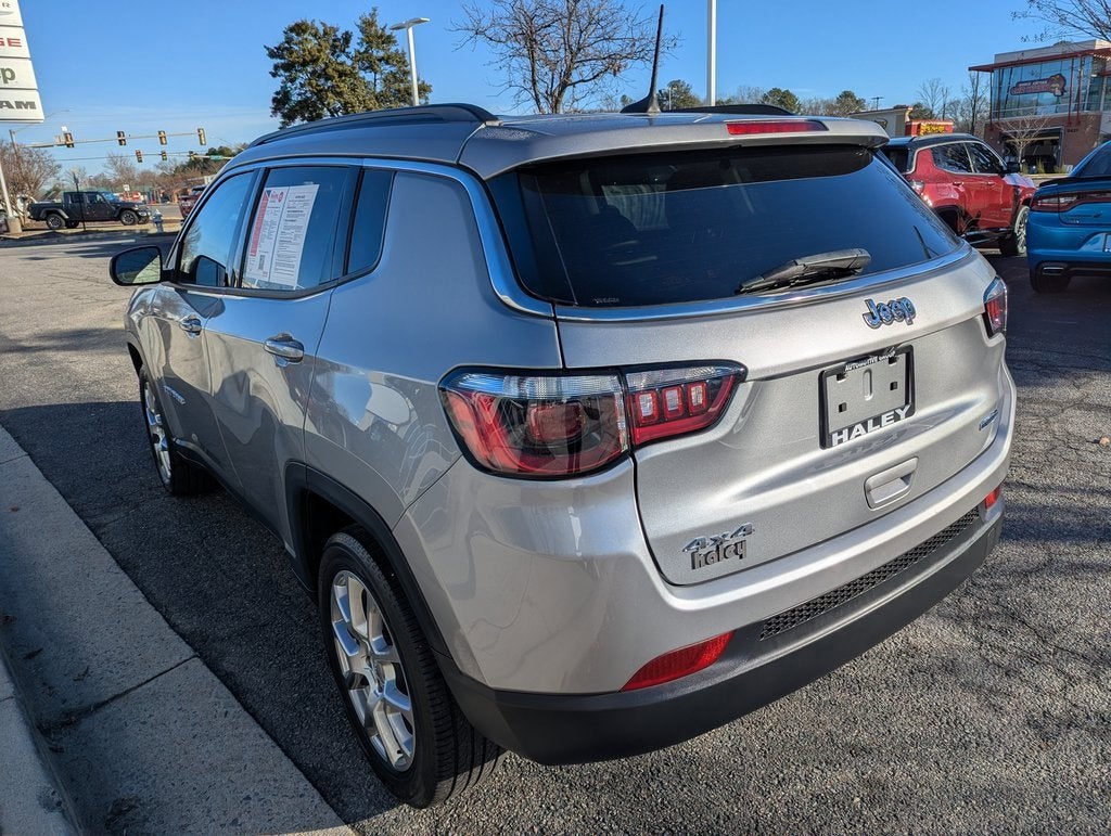 2022 Jeep Compass Latitude Lux