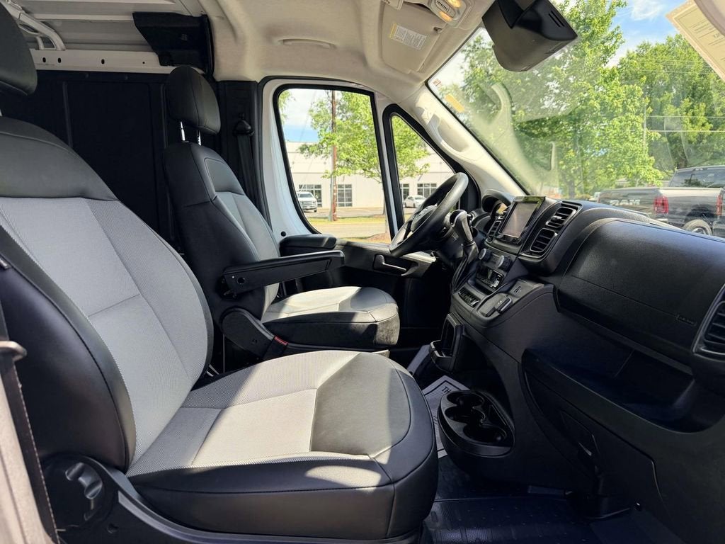 2025 RAM ProMaster Cargo Van Tradesman