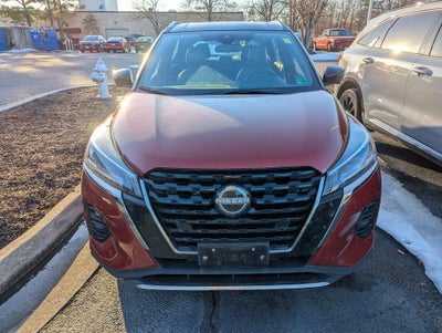 2023 Nissan Kicks SR