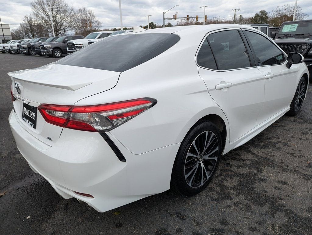 2019 Toyota Camry SE