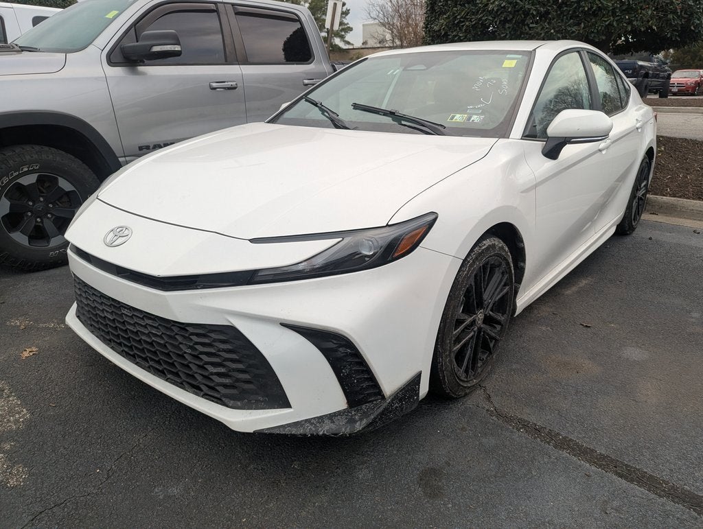 2025 Toyota Camry SE
