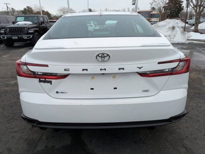 2025 Toyota Camry SE