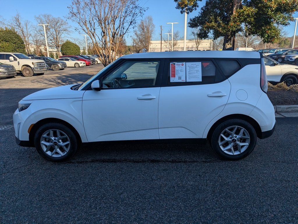 2024 Kia Soul LX