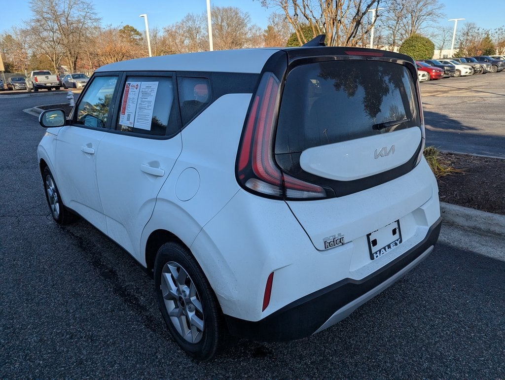 2024 Kia Soul LX